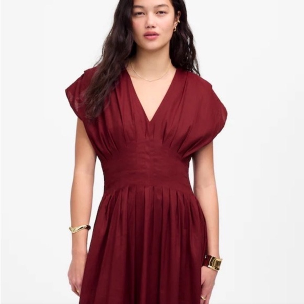 Madewell Pleated V-neck Midi Dress - vintage burgandy - Picture 2 of 6